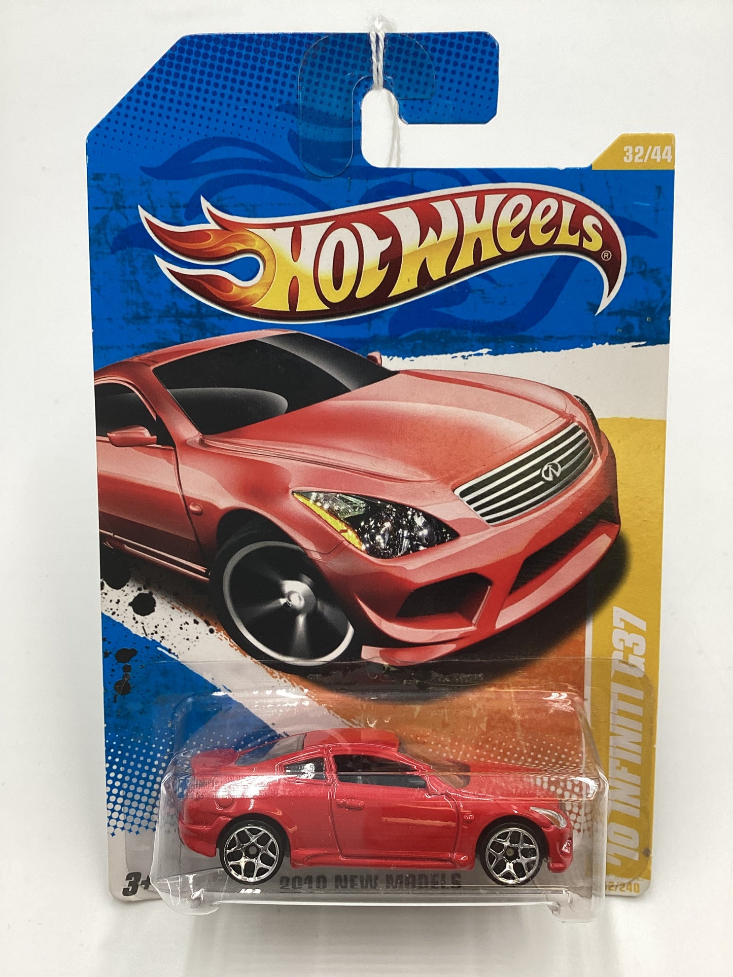 2010 Hot Wheels #32 10 Infiniti G37 Red *Infinity on base* (SR)