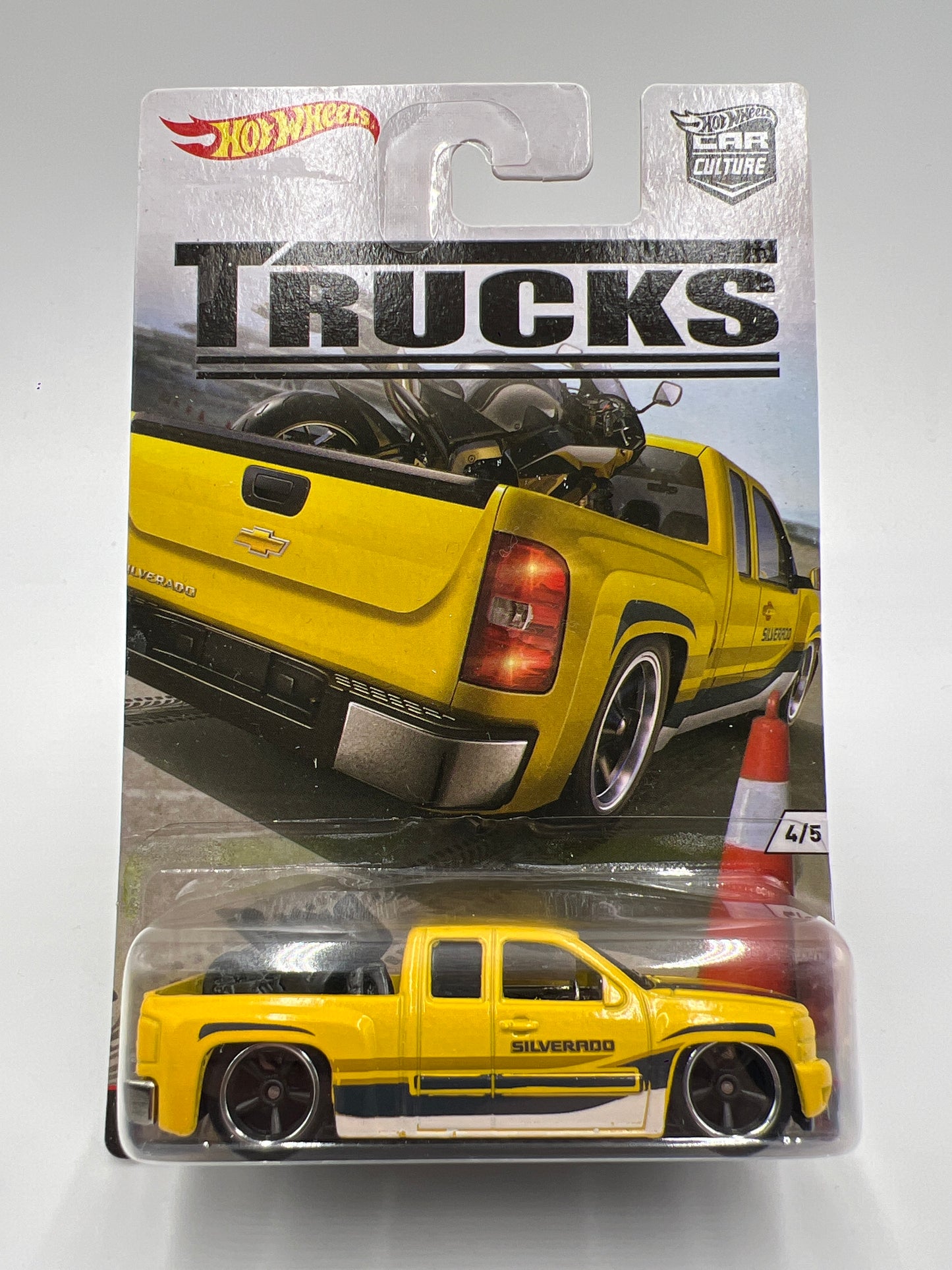 Hot Wheels Car Culture Trucks #4 Chevy Silverado Yellow W/Protector