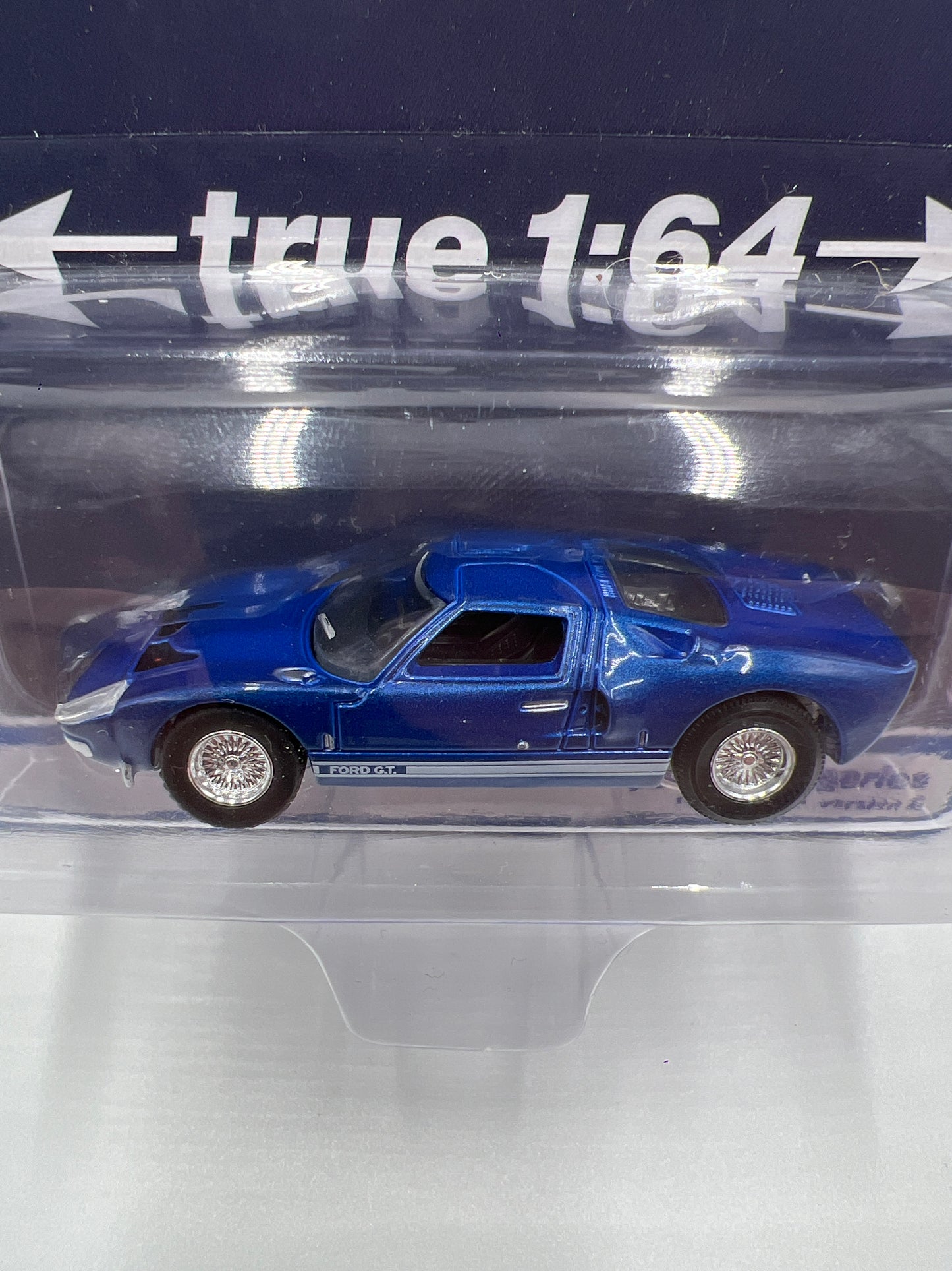 Auto World Vintage Muscle Release 3 Version B 1965 Ford GT40 Mk1 Metallic Blue 184A