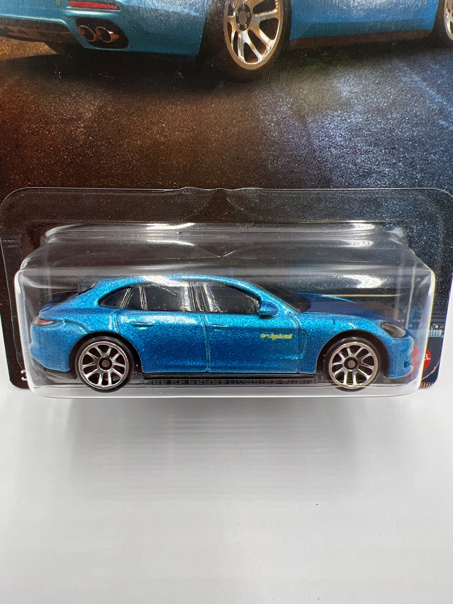 2025 Hot Wheels Silver Series Hybrid Speed #4 Porsche Panamera Turbo S E-Hybrid Sport Blue 153B