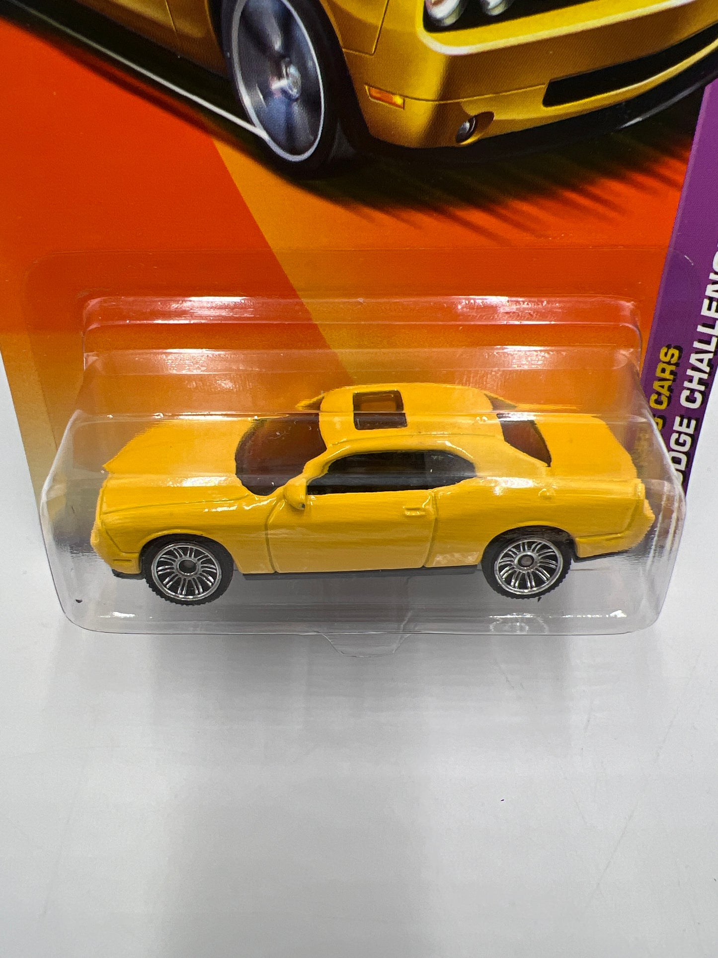 Matchbox #4 2011 Sports Cars Dodge Challenger SRT8 Yellow 50E