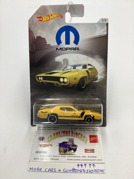 Hot wheels Exclusive Mopar Series #5 71 Plymouth Road Runner Yellow