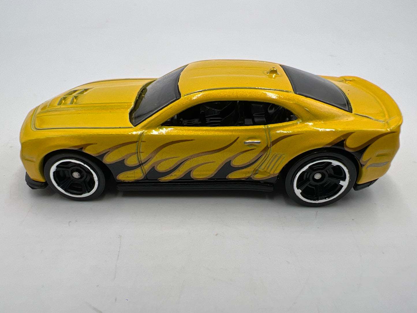 2016 Hot Wheels Mystery Models Series 1 #4 12 Camaro ZL1 Concept Yellow