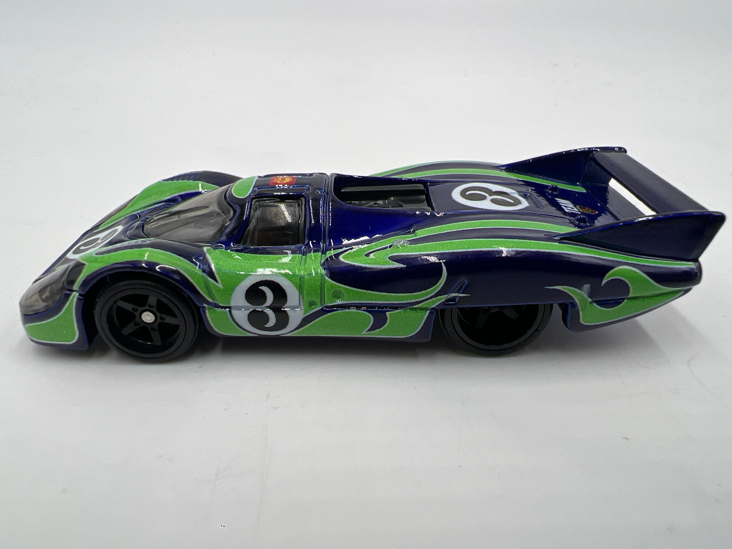 Hot Wheels Diorama Premium Porsche 917LH Blue/Green Loose