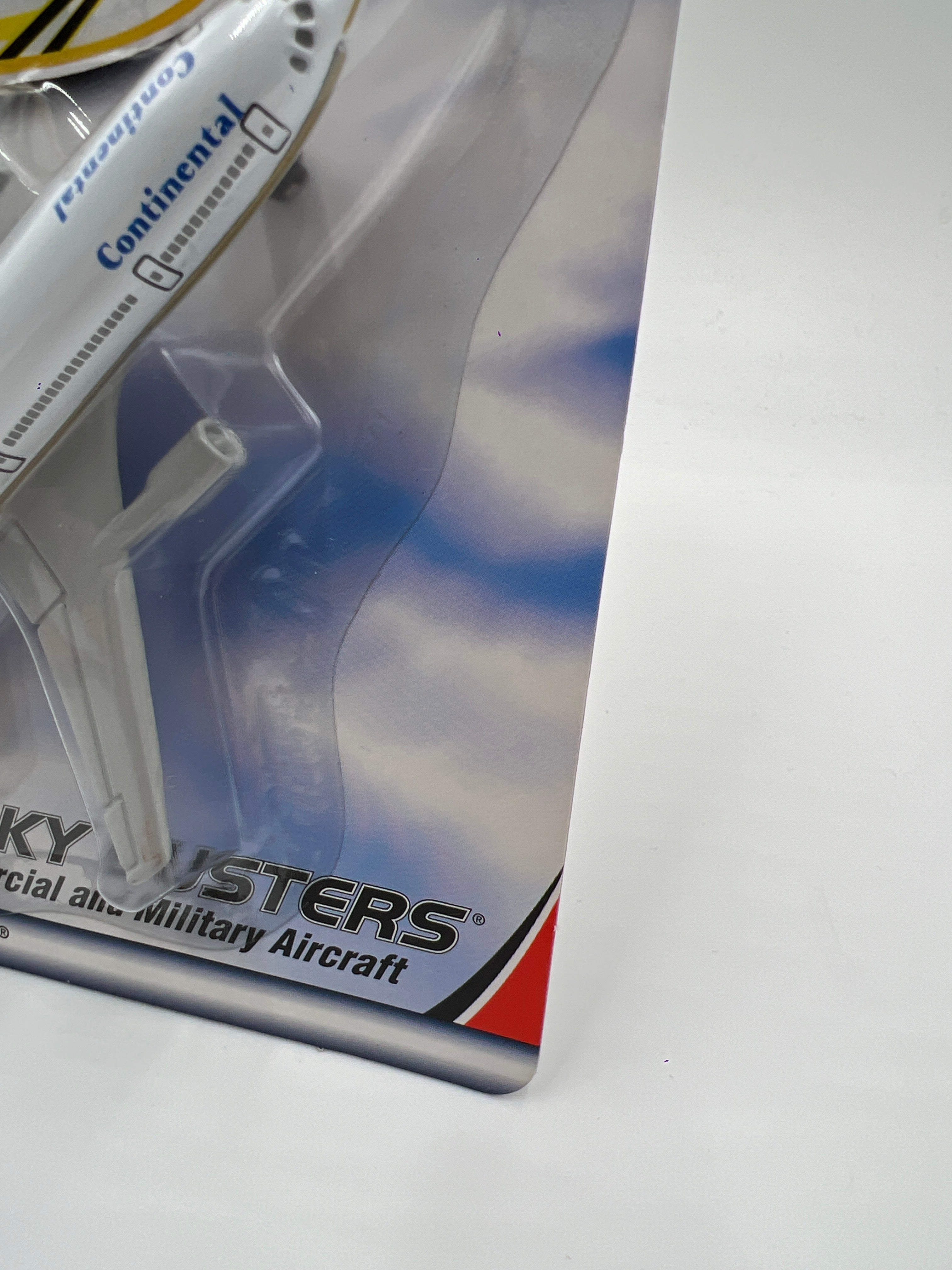 ガチャピン美品V8SV10スティック&ハンディ28分45秒稼働　MAX4分 Matchbox Sky Busters DC-10 Continental #2 WW3 – carolinasdiecast