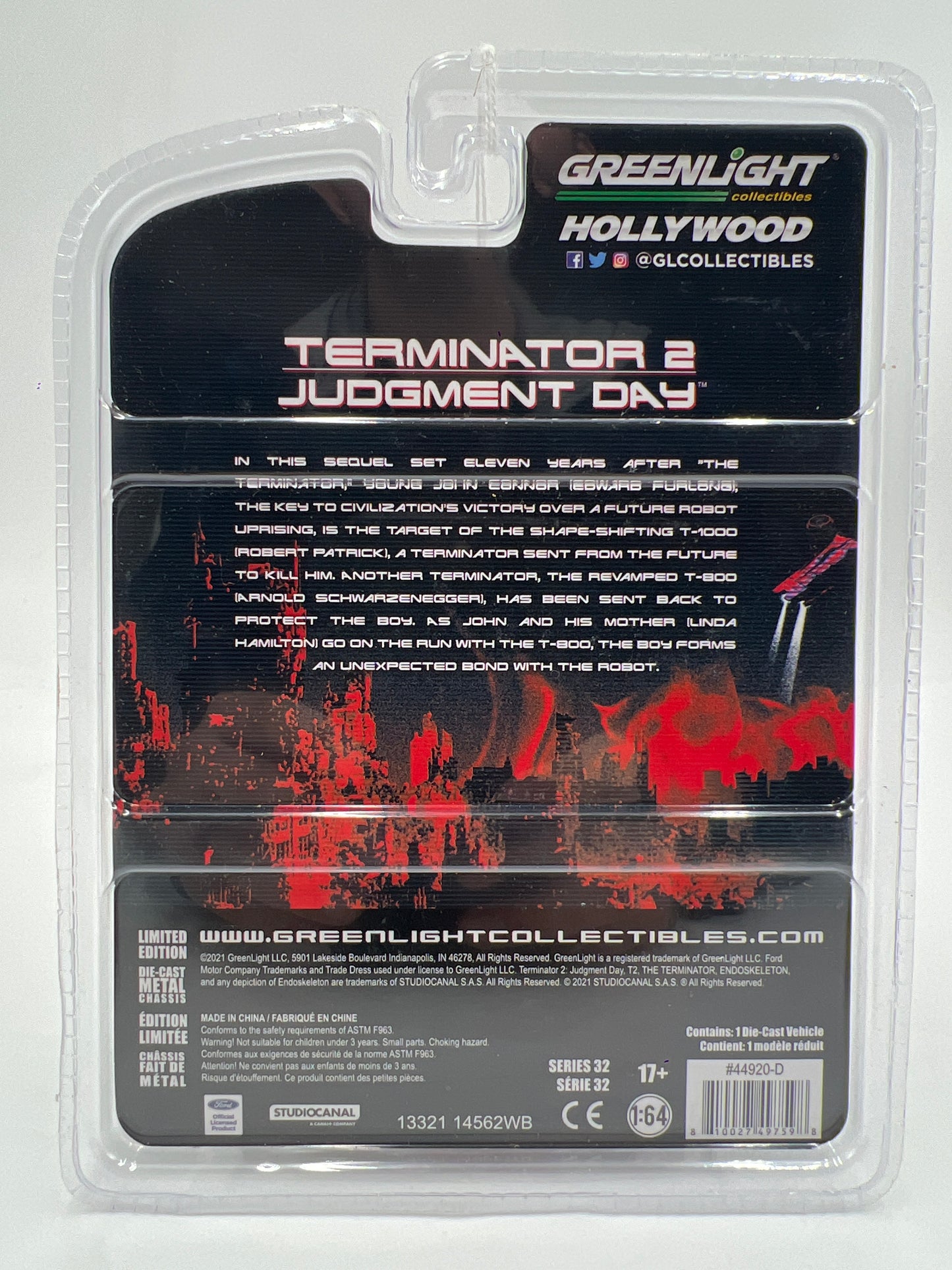 Greenlight Hollywood Series 32 Target Chase Terminator 2 Judgement Day 1983 Ford LTD Crown Victoria White
