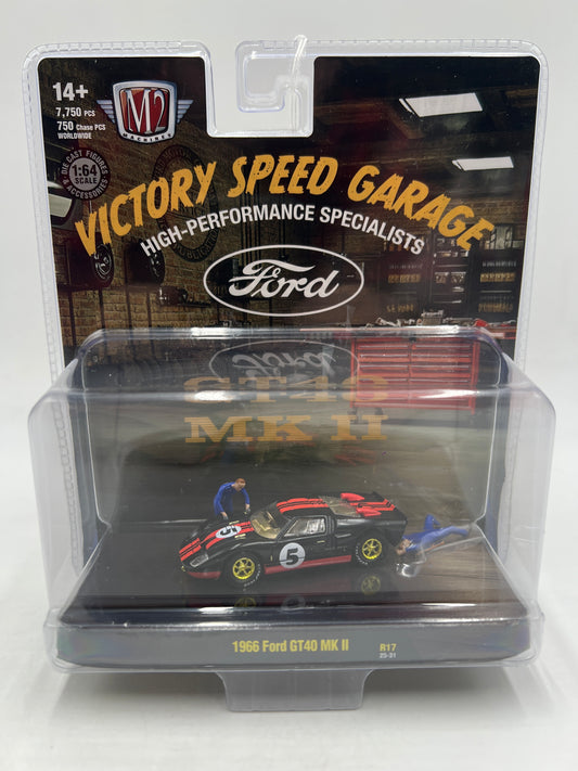M2 Machines Diorama R17 CHASE 1966 Ford GT40 MK II
