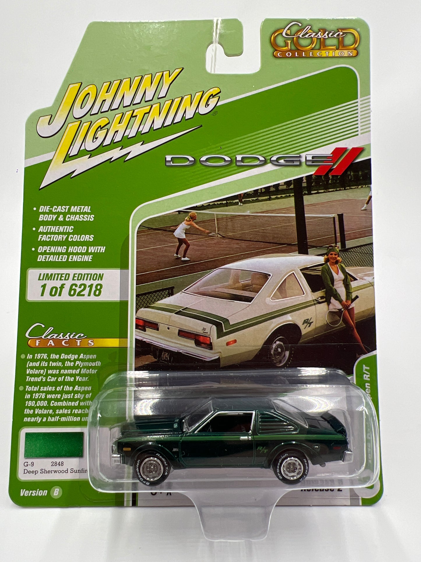 Johnny Lightning Classic Gold Collection Release 2 Version B 1976 Dodge Aspen R/T Deep Sherwood Sunfire Green 228H