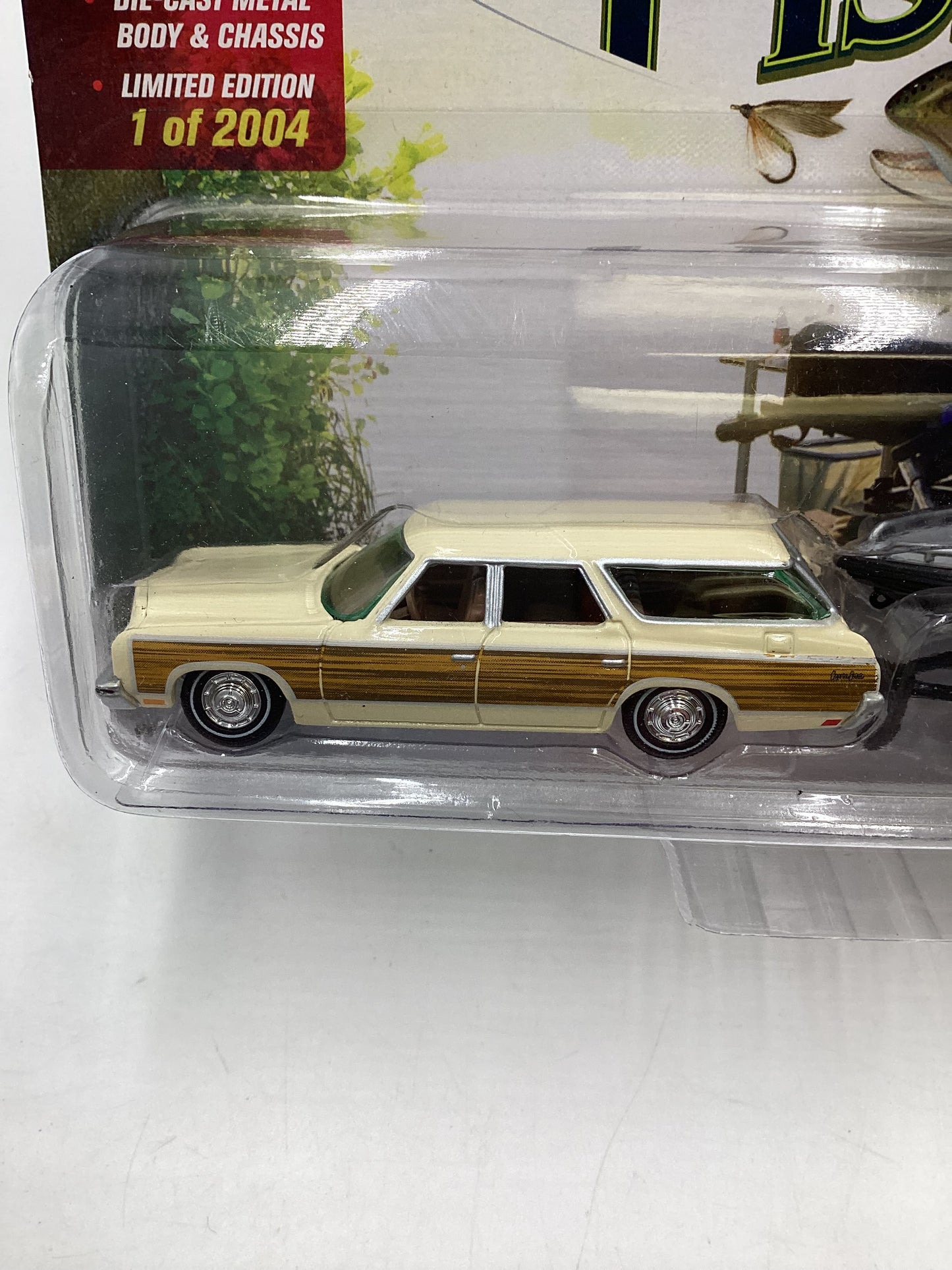 Johnny Lightning 2017 Series 2 Version A Gone Fishing 1973 Chevy Caprice W/ Boat & Trailer 191G