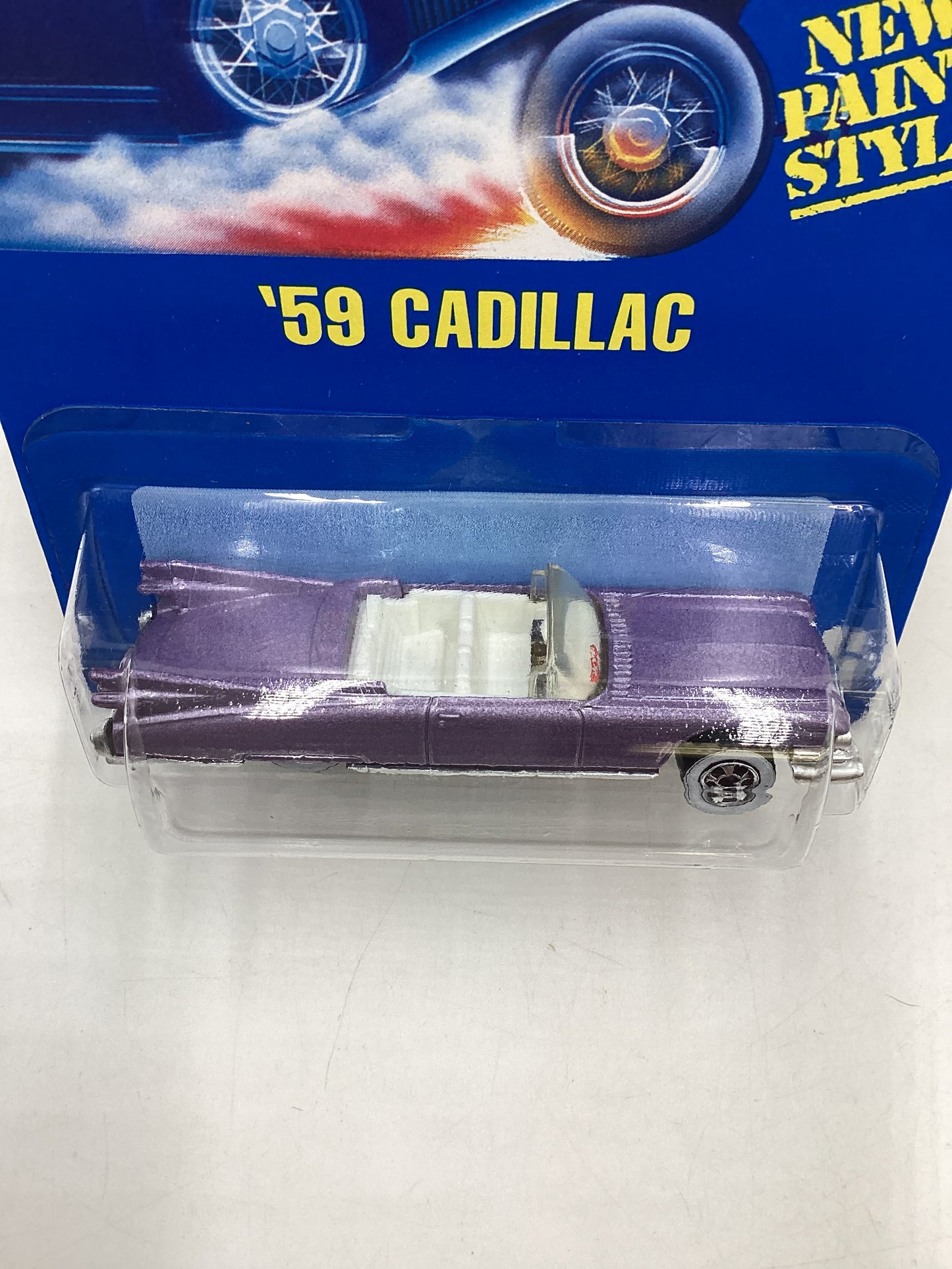 Hot Wheels Blue Card Collector No. 266 59 Cadillac Purple WW Wheels 239F