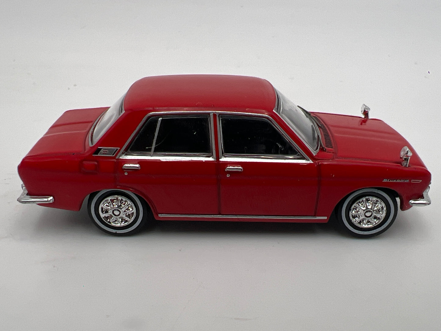 J Collection 1/64 Datsun Bluebird 1600SSS P510 Red