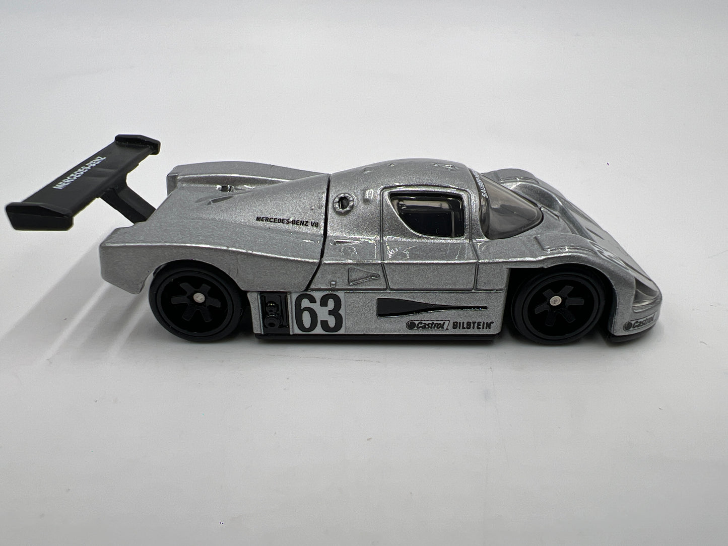 Hot Wheels Diorama Premium Sauber-Mercedes C9 Silver Loose