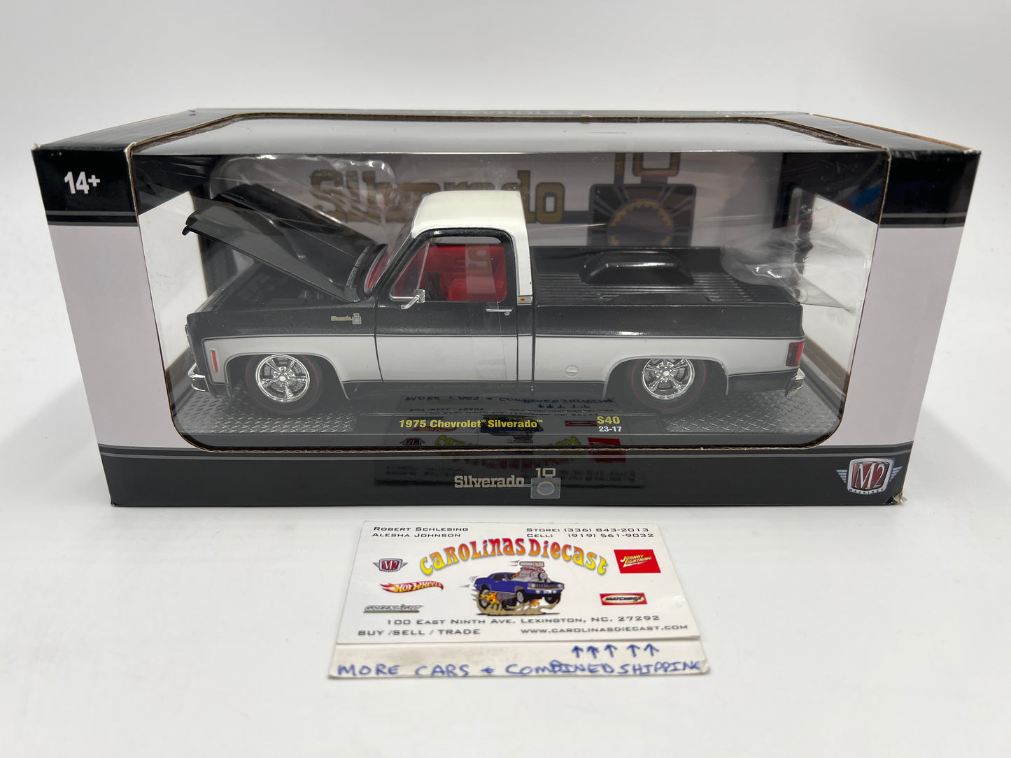 M2 Machines 1/24 Square Body Truck 1975 Chevrolet Silverado Black/White S40