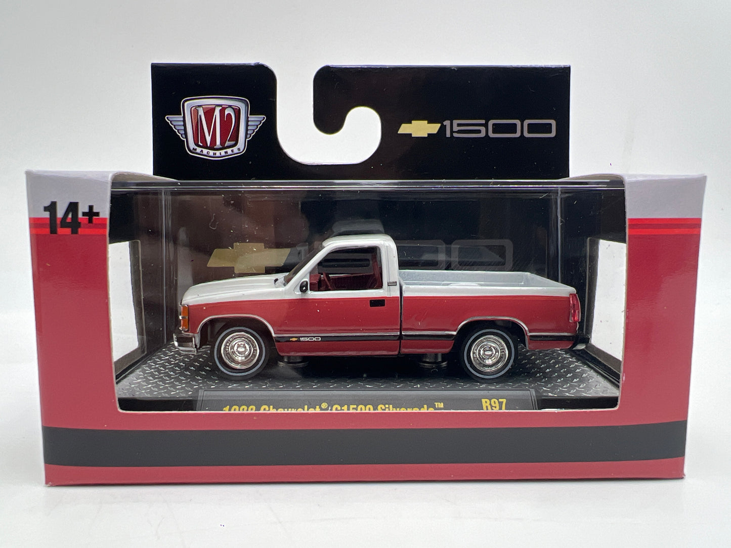 2026 M2 Machines R97 1988 Chevrolet C1500 Silverado Red/Light Gray