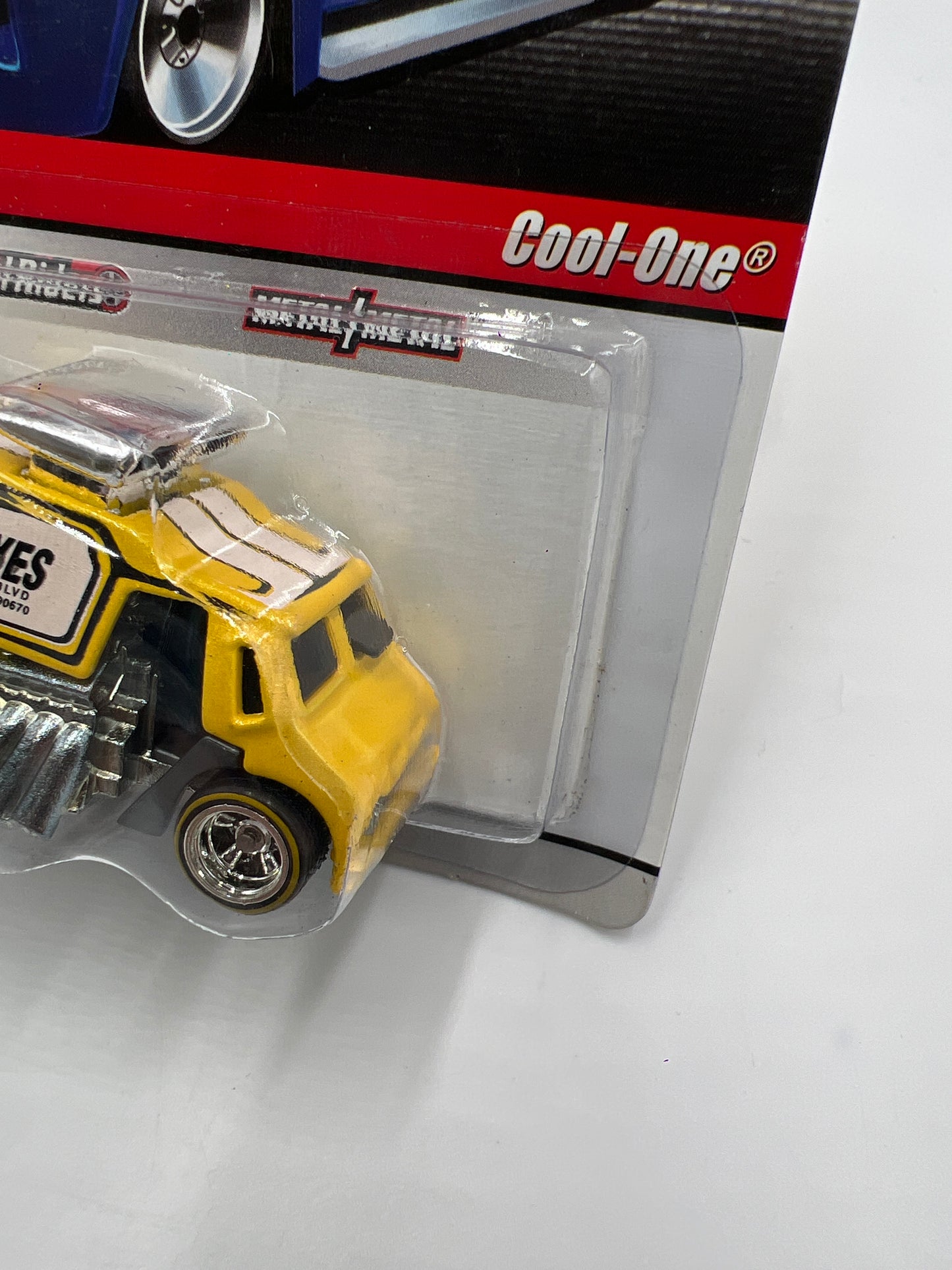 Hot Wheels Premium Delivery Series #16 Cool One Mooneyes Yellow