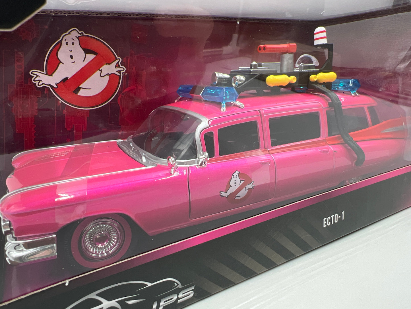 Jada Pink Slips 1/24 Chase Ghostbusters Ecto-1 Pink