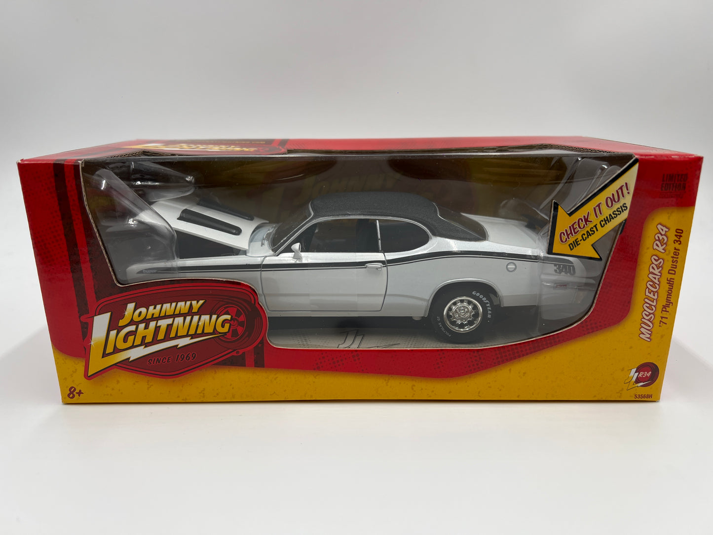 Johnny Lightning 1:24 Scale White Lightning Chase Muscle Cars R34 71 Plymouth Duster 340 White VHTF