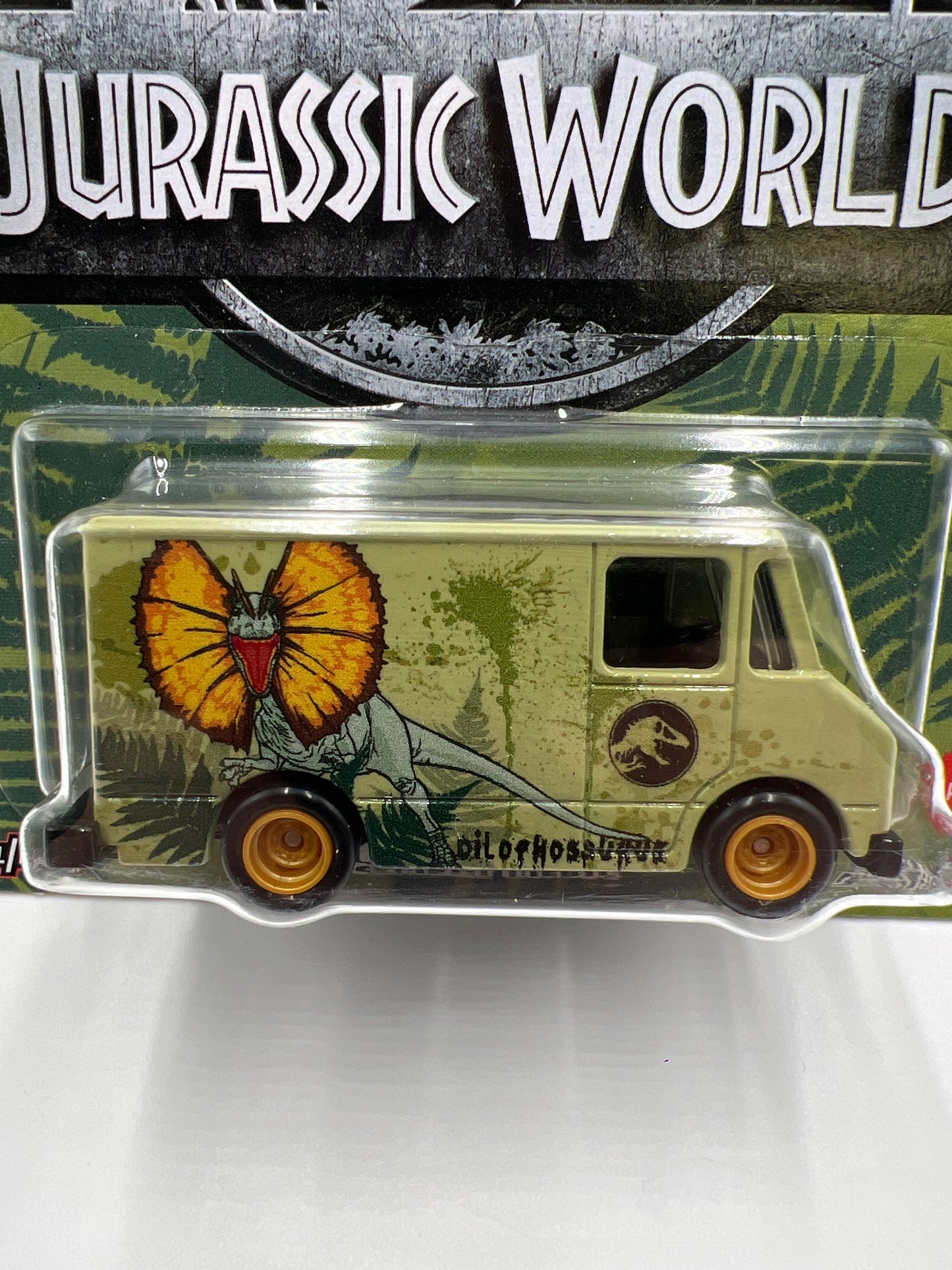 2022 Hot Wheels Jurassic World #4 Combat Medic Green 270B