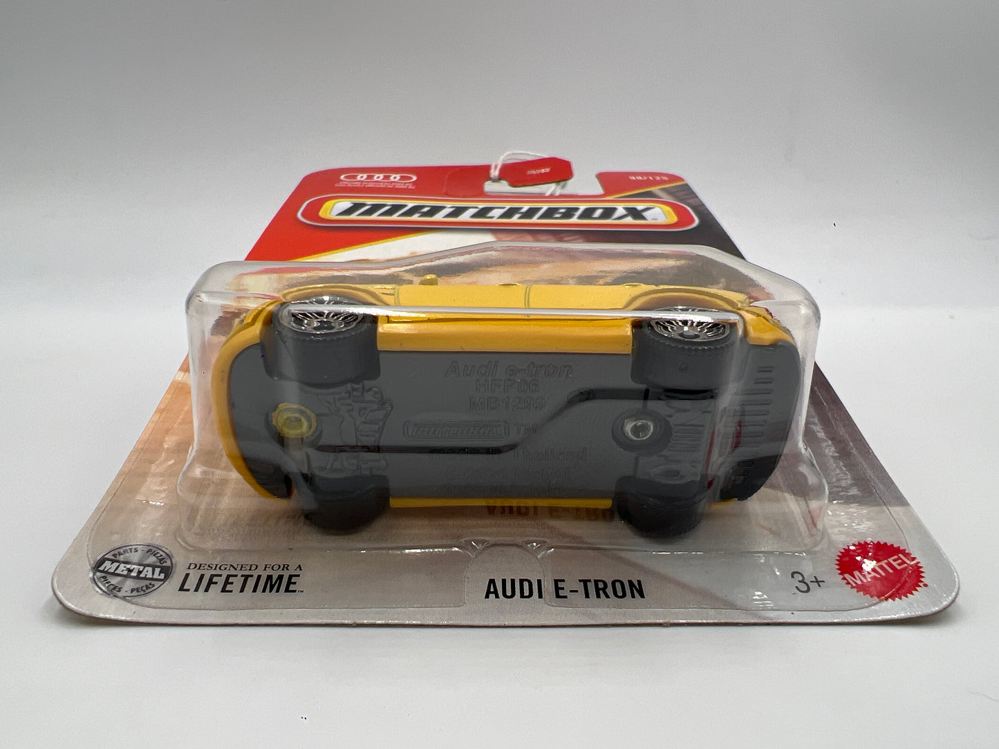 2025 Matchbox #98 Audi E-Tron Yellow 207D