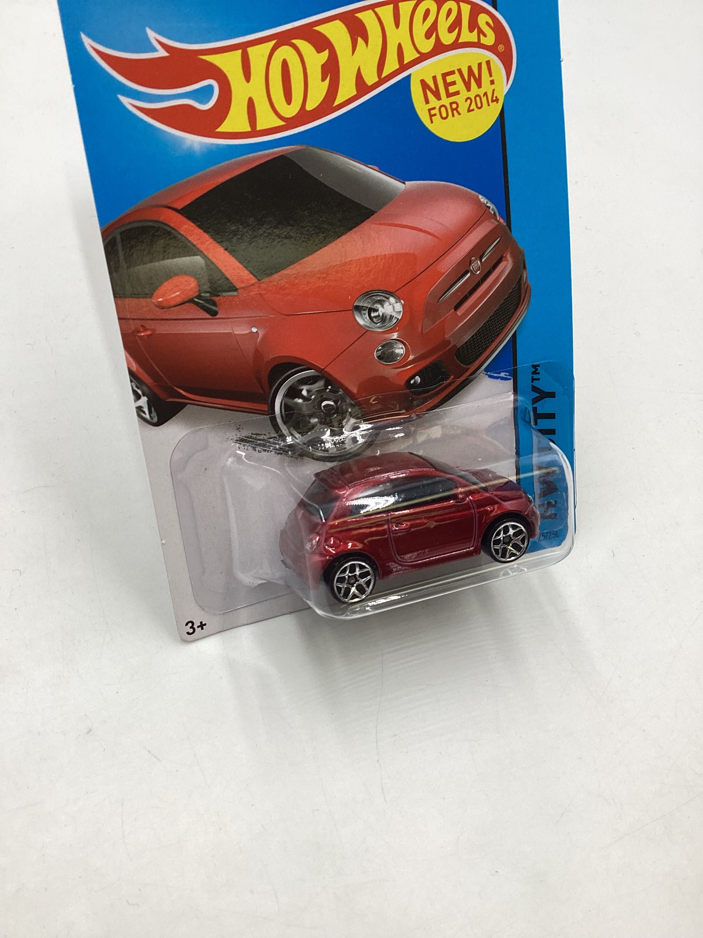 2014 Hot wheels #25 Fiat 500 Red 67C