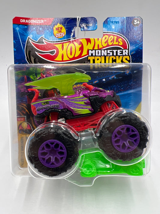 2025 Hot Wheels Monster Trucks Freestyle Wreckers #8 Dragonizer 134D