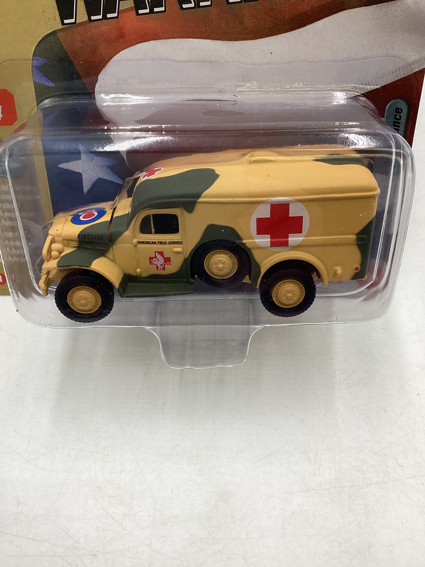 Johnny Lightning Wheeled Warriors WWII Dodge WC54 Ambulance 219B