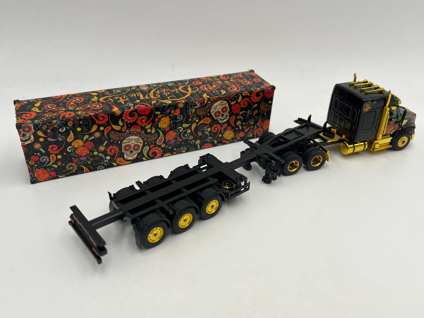 Mini GT #400 Western Star 49X W/40ft Container Dia De Los Muertos
