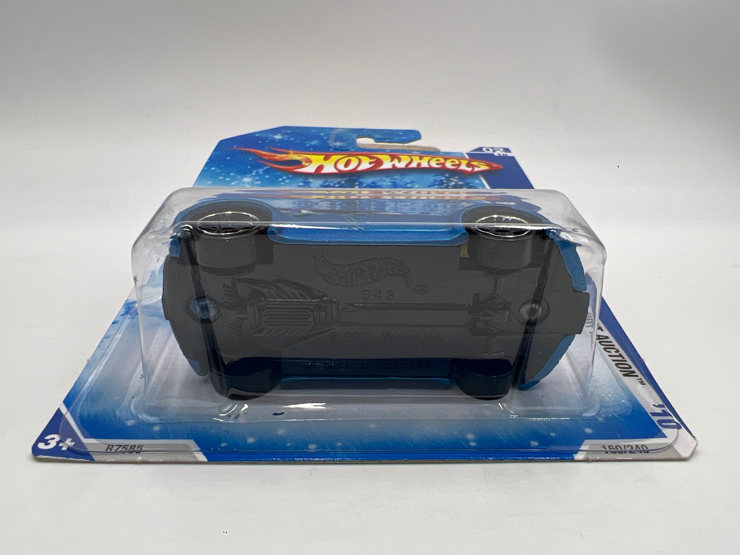 2010 Hot Wheels Target Exclusive Snowflake Card #160 Bugatti Veyron Satin Blue W/Protector