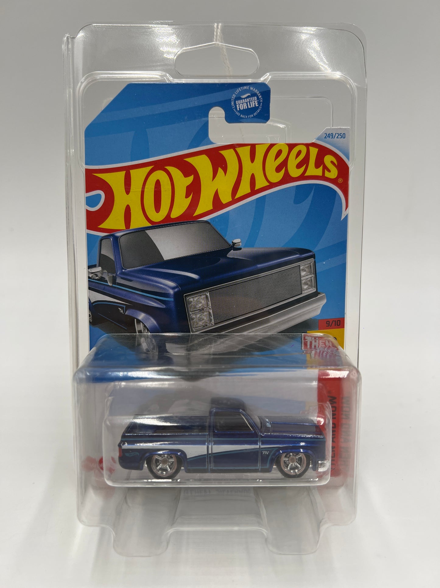 2024 Hot Wheels Super Treasure Hunt #249 83 Chevy Silverado Blue W/Protector