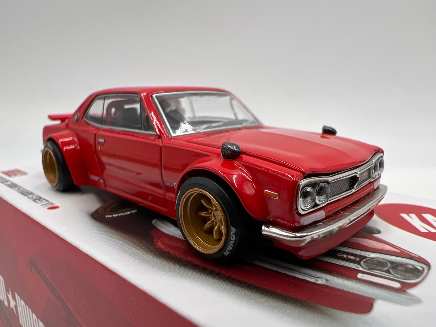 Mini GT Kaido House #175 Nissan Skyline 2000GT-R Kaido Street V1 Red