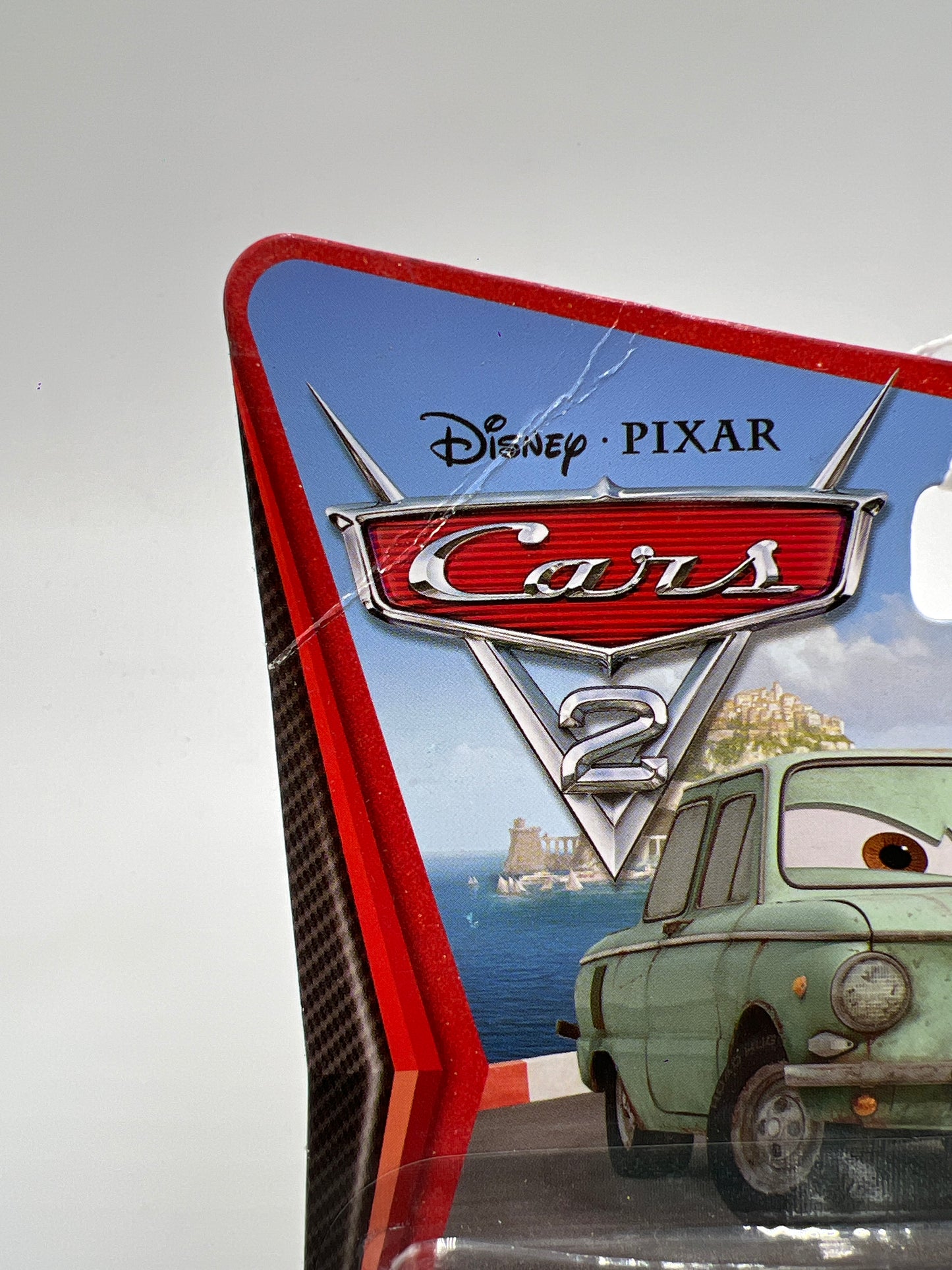 Disney Pixar Cars 2 #18 Petrov Trunkov Green (Vein Top Left) 136H