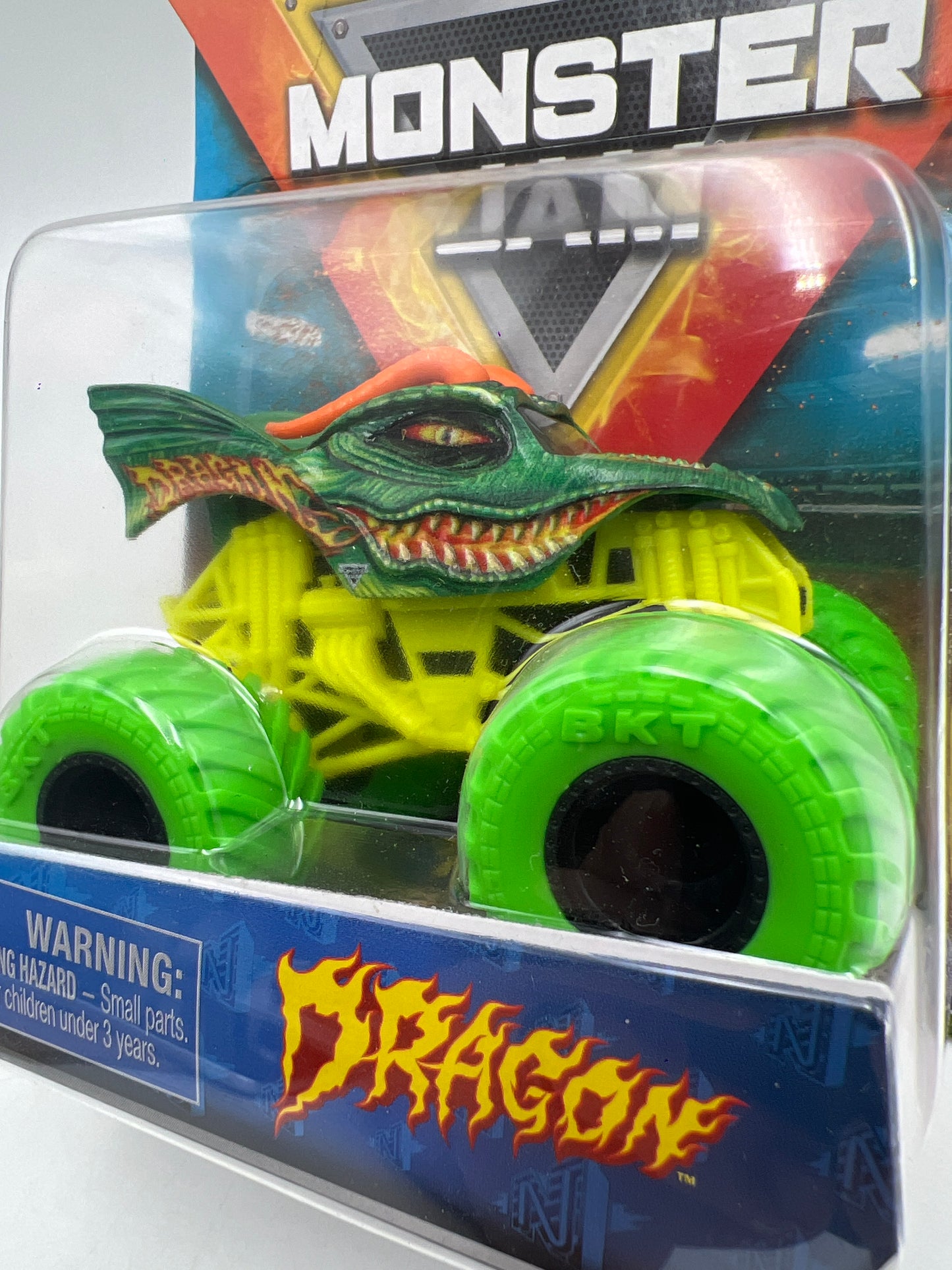 Monster Jam Series 11 Nitro Neon Dragon W/Wristband