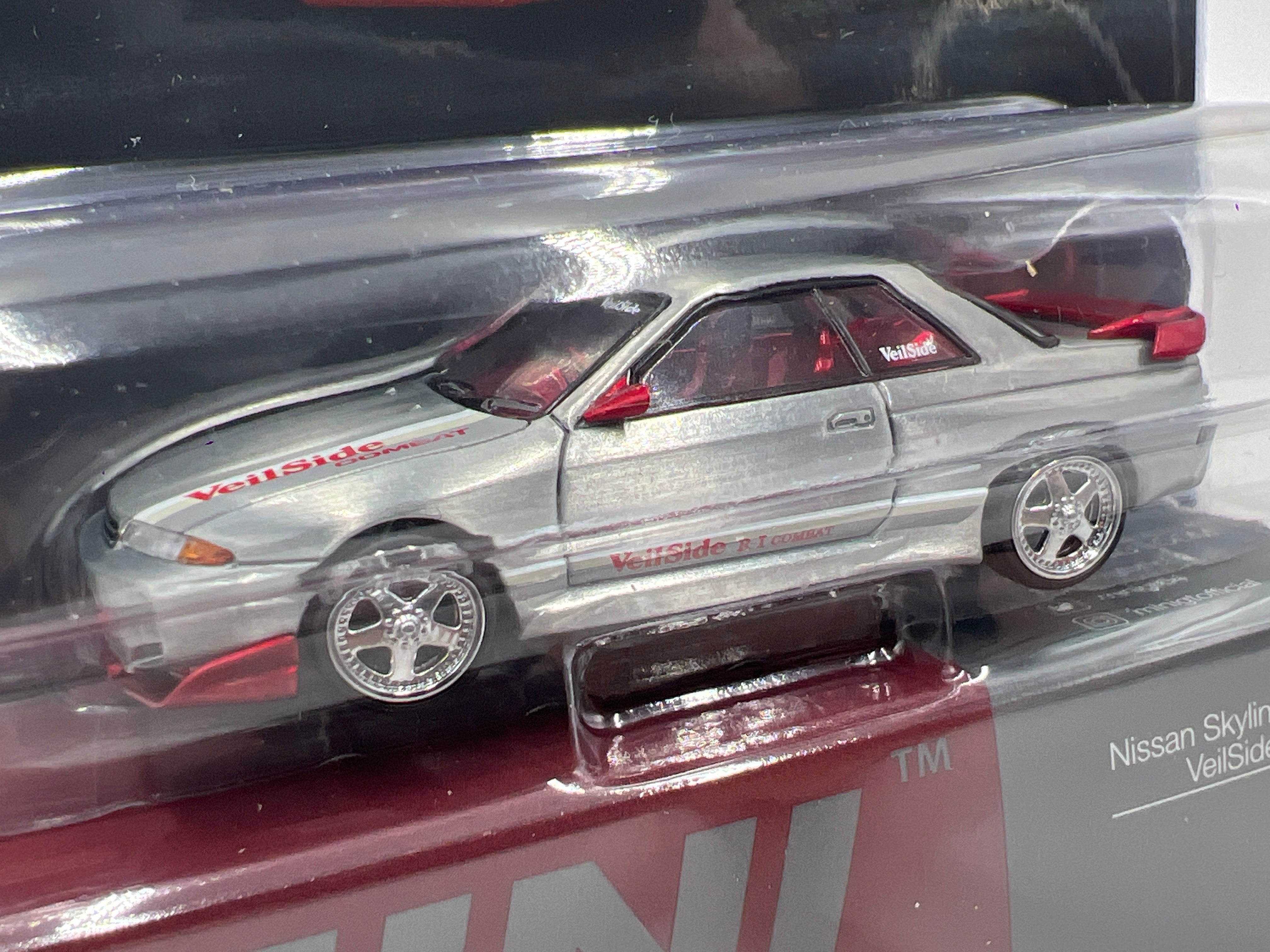 Mini GT #987 CHASE Nissan Skyline GT-R R32 VeilSide Combat C-I