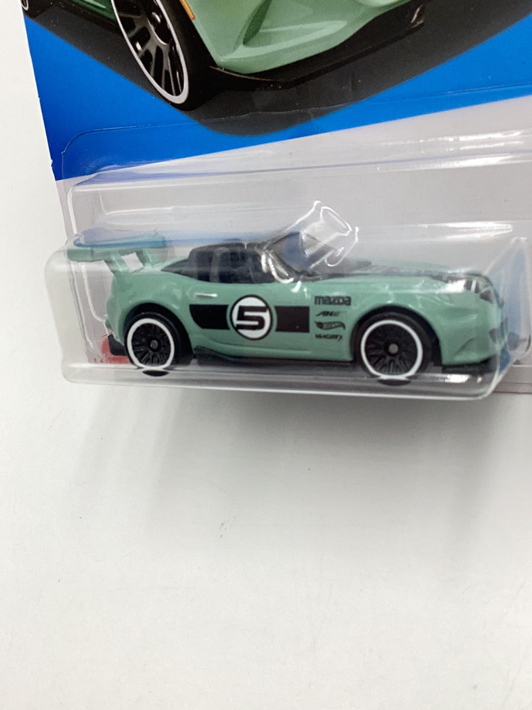 2024 Hot Wheels #69 15 Mazda MX-5 Miata 84H