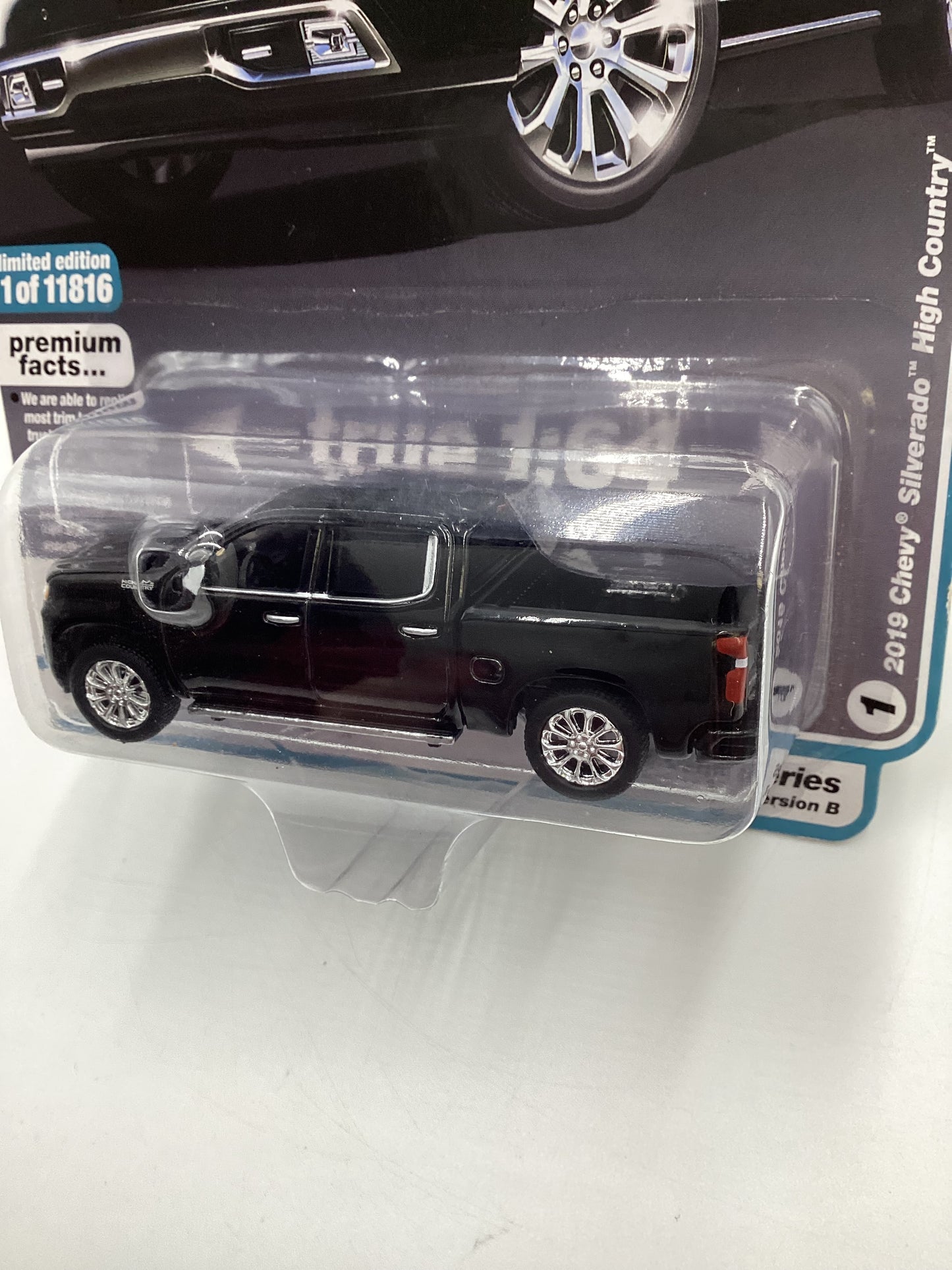 Auto World Muscle Trucks Release 2 Version B 2019 Chevy Silverado High Country Black 183C