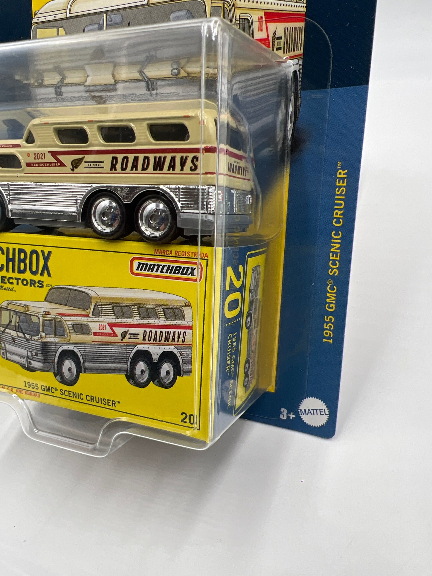 2021 Matchbox Collectors #20 1955 GMC Scenic Cruiser Tan 169A