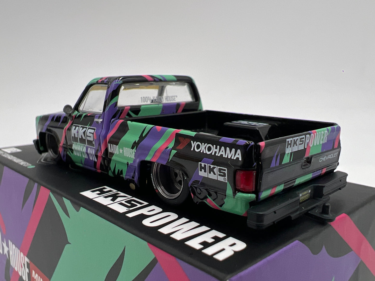 Mini GT x Kaido House #174 Chevrolet Silverado Kaido HKS V1