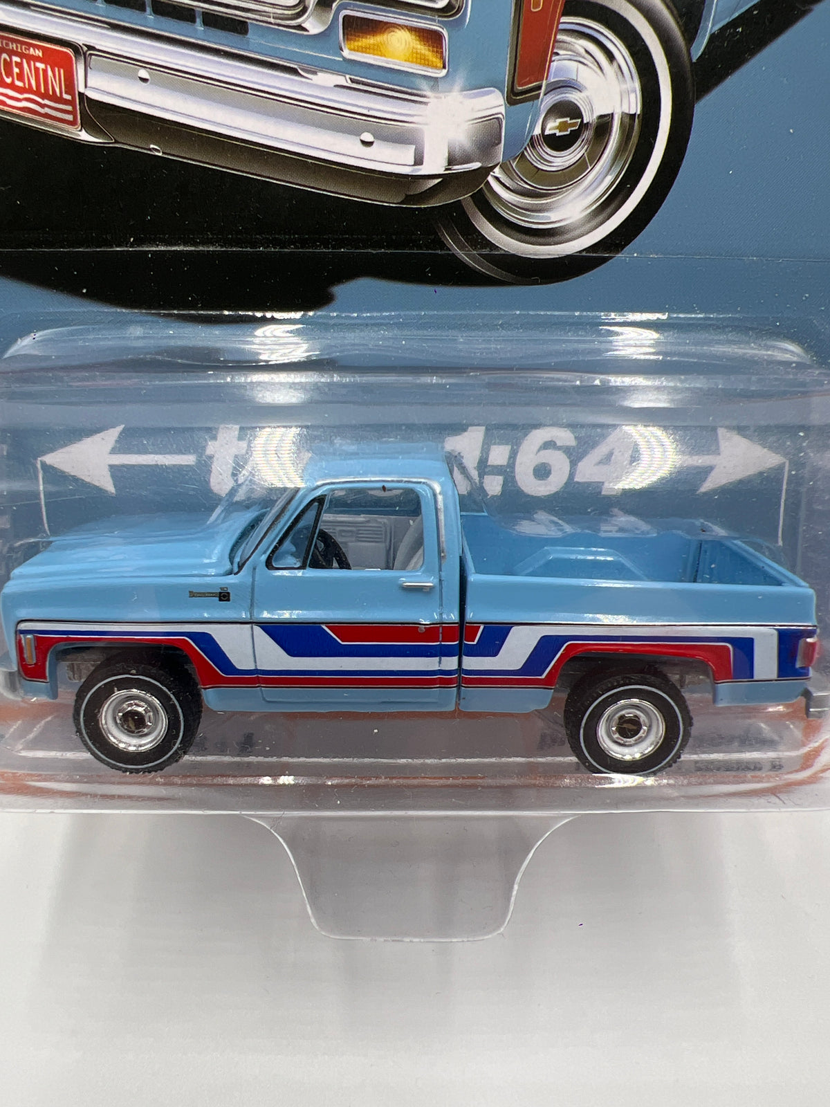 Auto World Muscle Trucks Release 1 Version B 1976 Chevy Bonanza C10 Fleetside Light Blue Spirit Of 76 Edition 182D