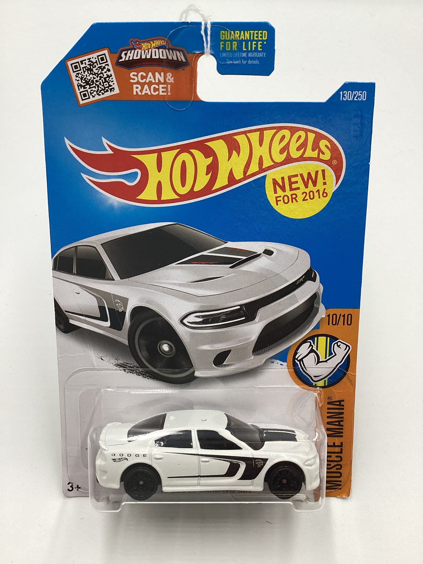 2016 Hot Wheels #130 15 Dodge Charger SRT White 39C
