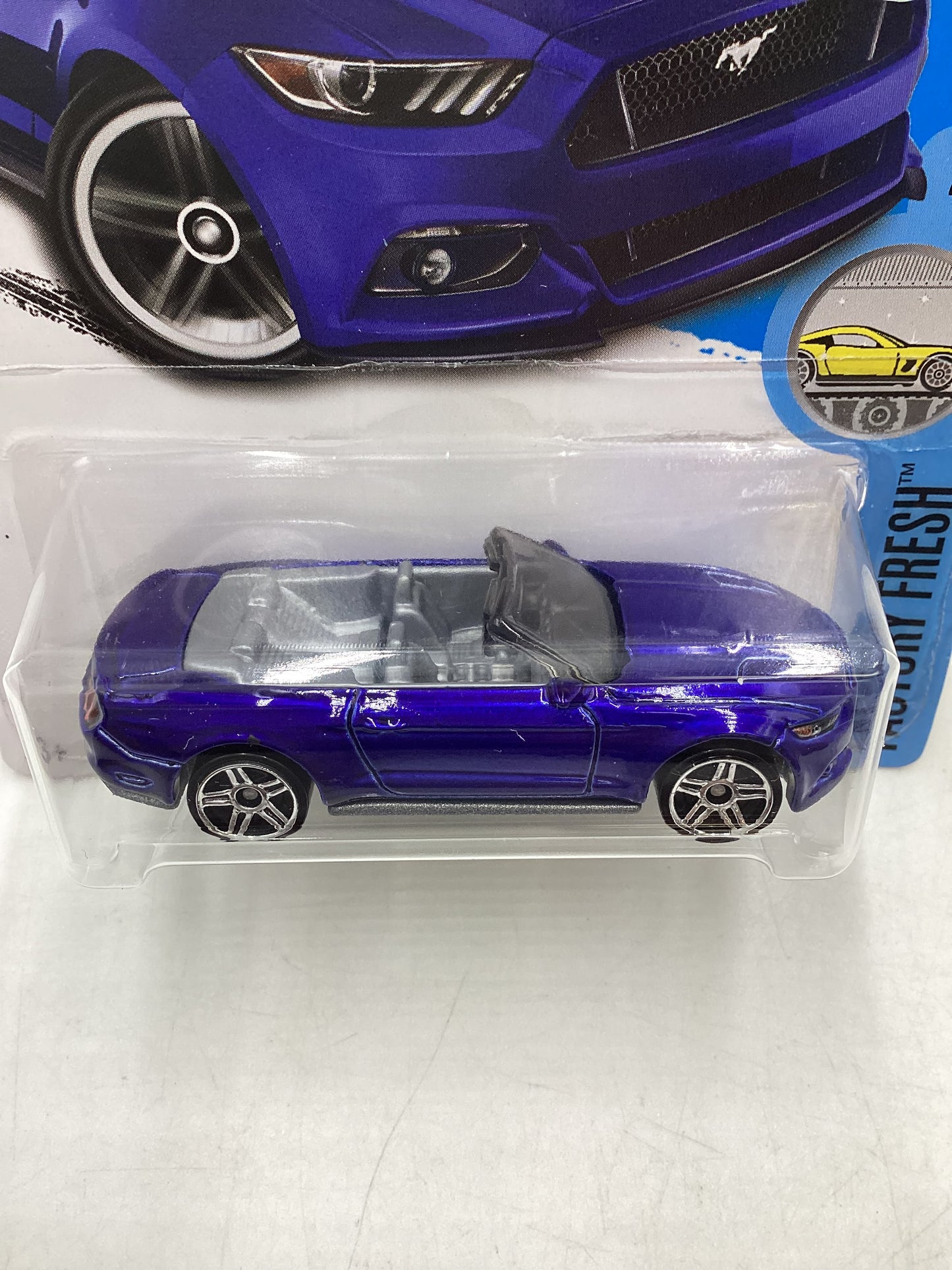 2017 Hot Wheels Factory Sealed #104 2015 Ford Mustang GT Convertible Blue 25E