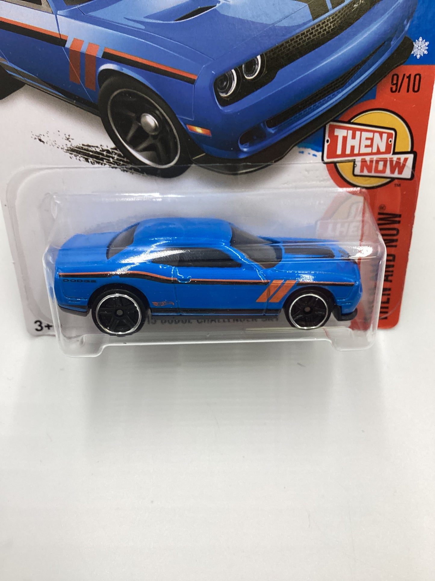 2016 Hot Wheels #109 15 Dodge Challenger SRT Blue Target Snowflake Card 237F