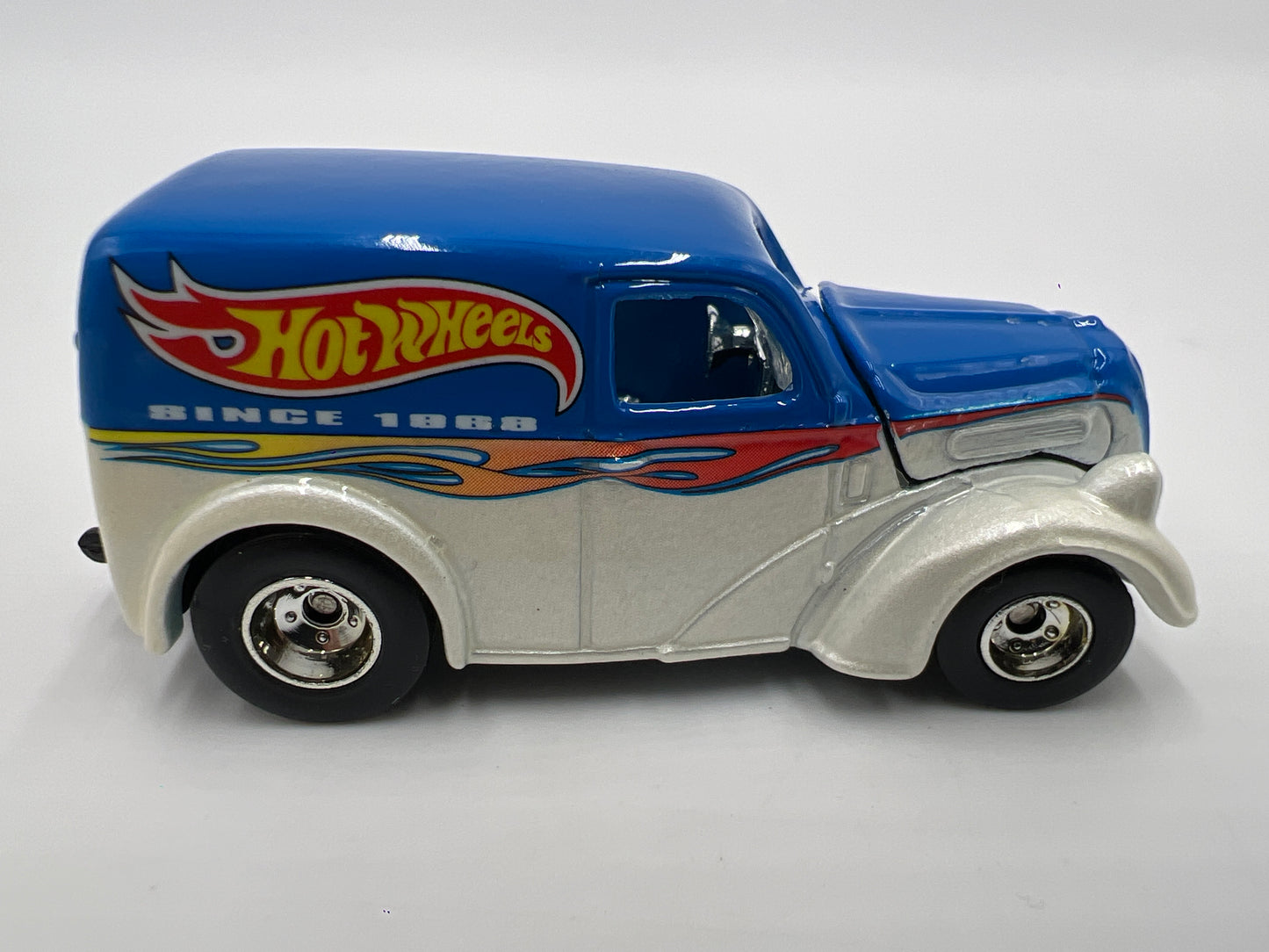 Hot Wheels 1/64 Premium 100% Rod & Custom Ford Anglia Panel Blue/White Loose