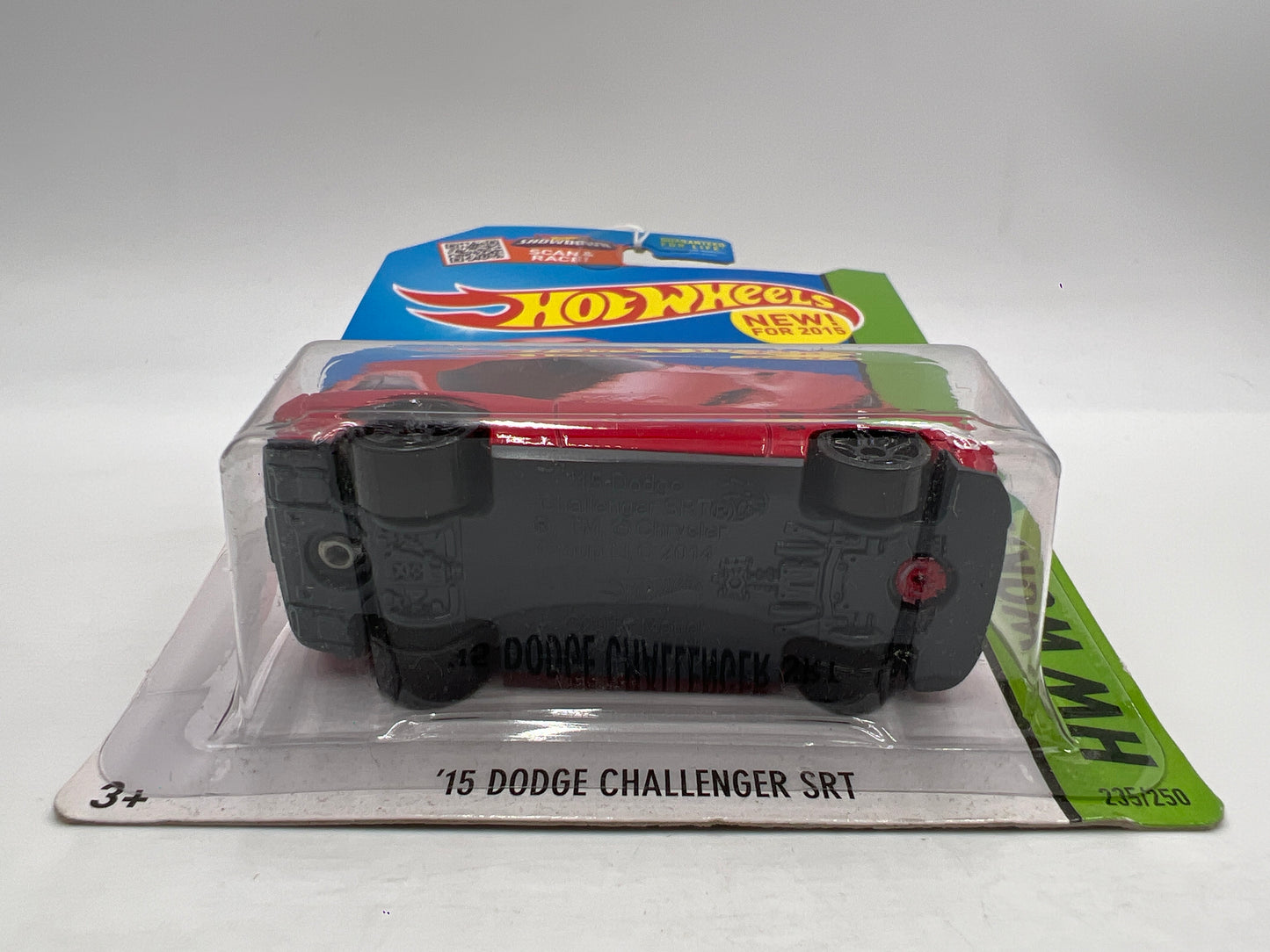 2015 Hot Wheels Workshop #235 15 Dodge Challenger SRT Hellcat Red