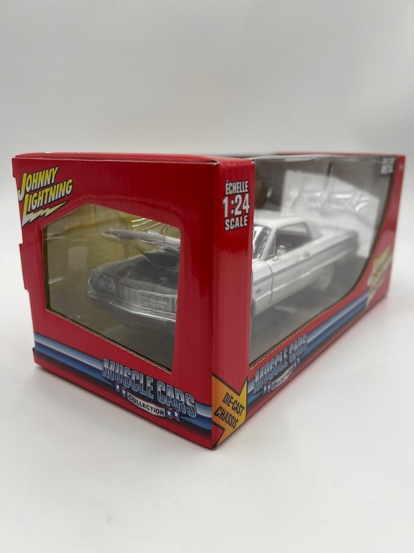 Johnny Lightning 1:24 Scale White Lightning Muscle Cars Chase 1964 Chevy Impala SS White VHTF