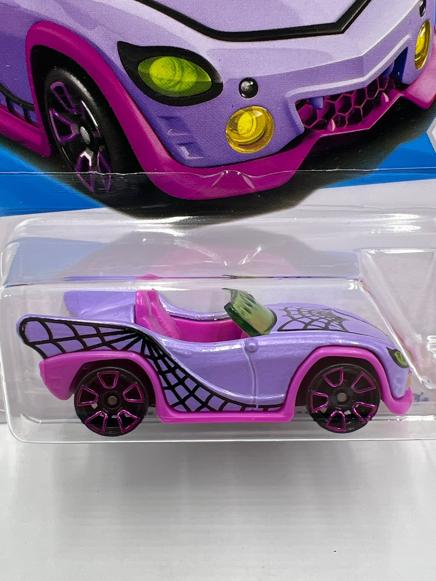 2026 Hot Wheels B Case Mattel #48 Monster High Ghoul Mobile Purple 121A