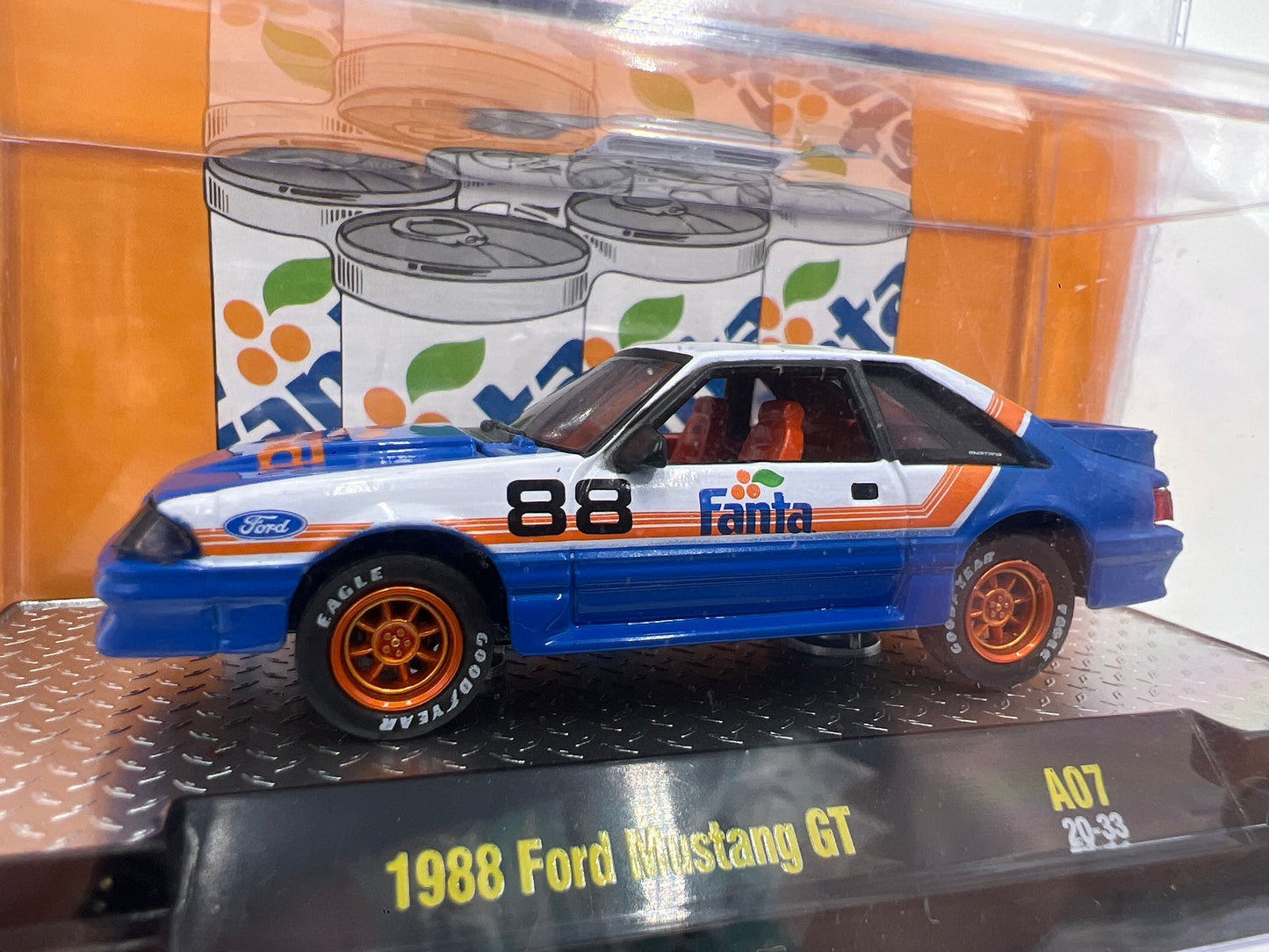 M2 Machines Fanta CHASE 1988 Ford Mustang GT A07