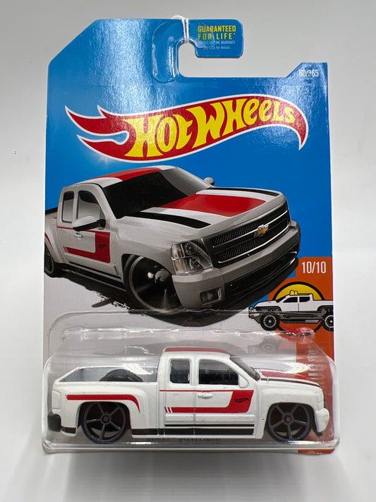 2017 Hot Wheels Hot Trucks #60 Chevy Silverado White #1 15A