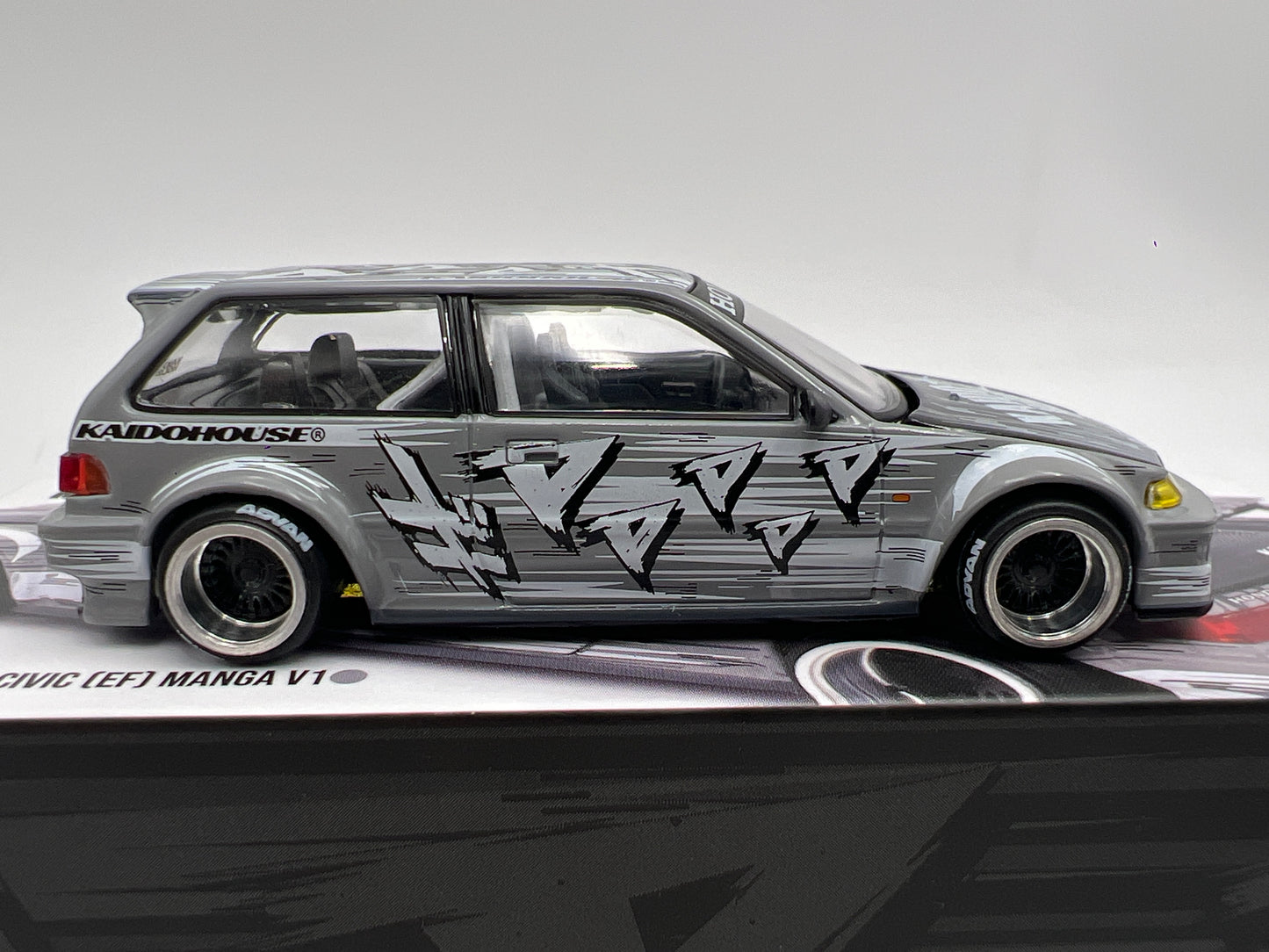 Mini GT Kaido House #260 Honda Civic EF Manga V1 Gray