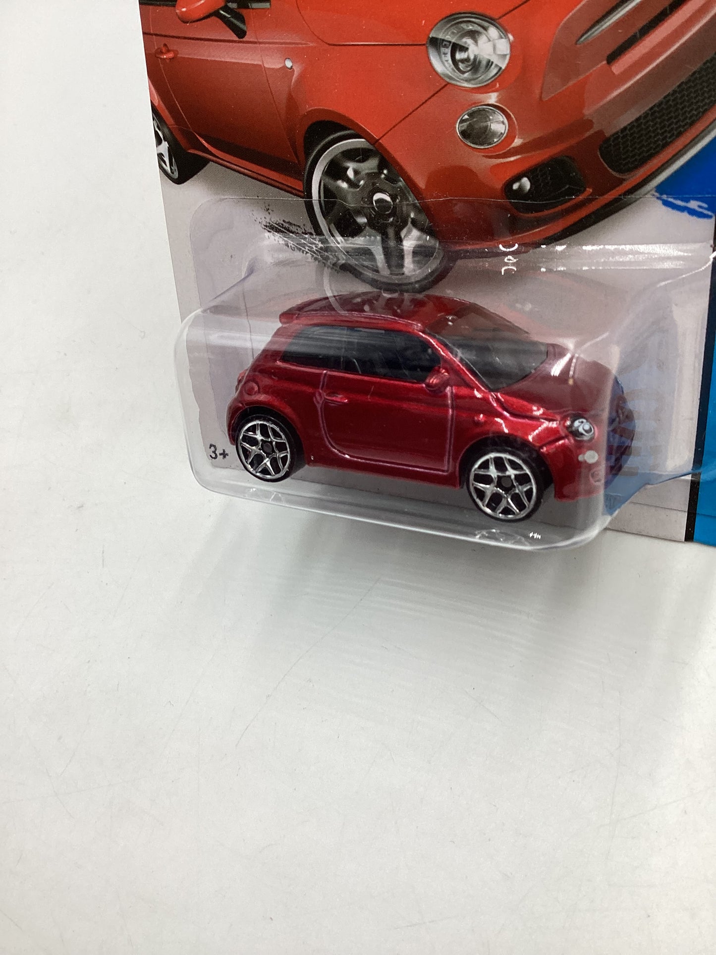 2014 Hot wheels #25 Fiat 500 Red 67C