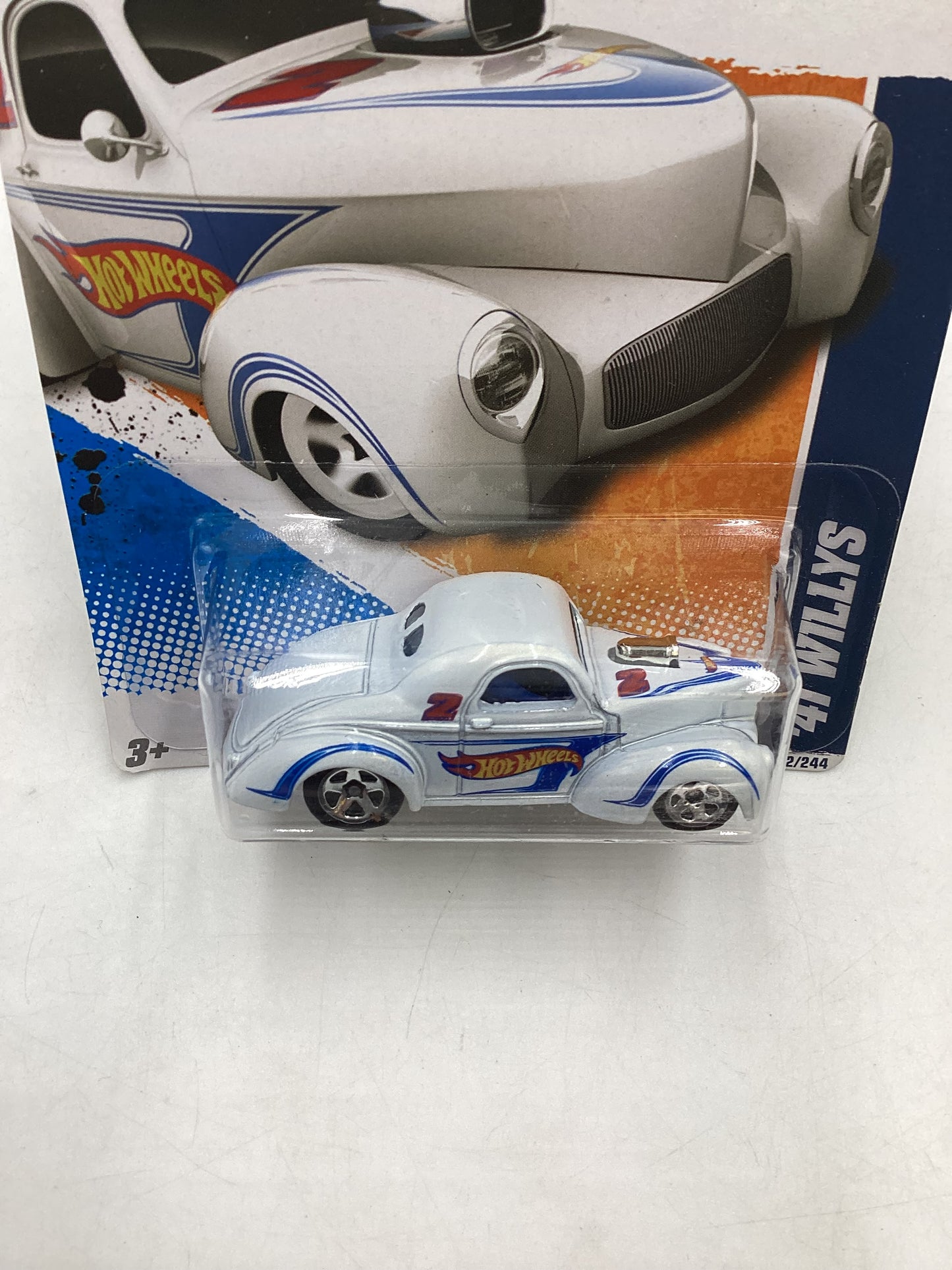 2011 Hot Wheels #152 41 Willys White 25A